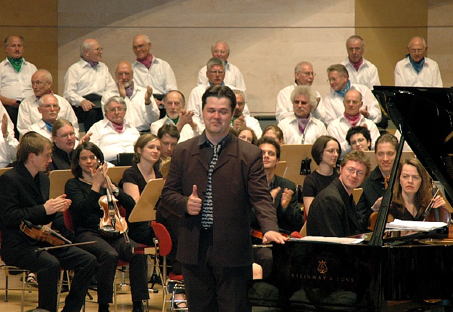 Teil2Tenoere_Orchester_Pianist01.jpg