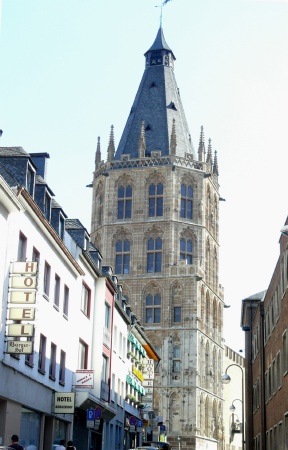 90_koeln_rathaus02.jpg
