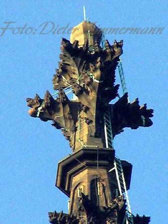 97_KoelnerDom_TurmKrone.jpg
