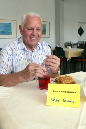10begruessungs_kaffe_karl_heinz.jpg